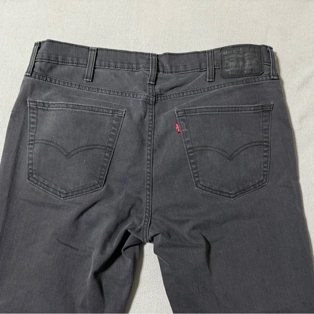 Levis Jeans Mens 37x29 Gray 541 Athletic Tapered‎ Mid Rise Stretch Dark Wash